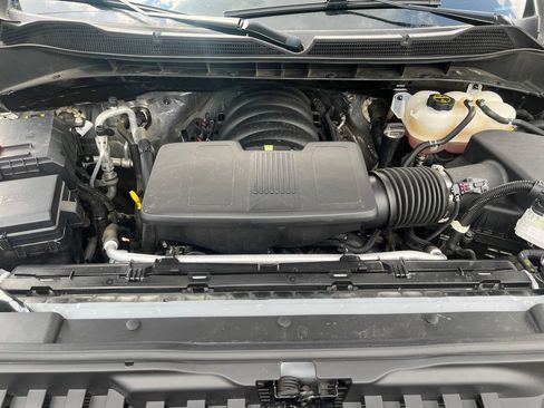 Used 2025 Chevrolet Silverado 1500 Custom Trail Boss w/ LPO, Dark Essentials Package AWD/4WD image 28