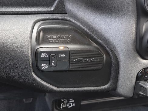 Used 2024 RAM 3500 Tradesman w/ Chrome Appearance Group AWD/4WD image 21