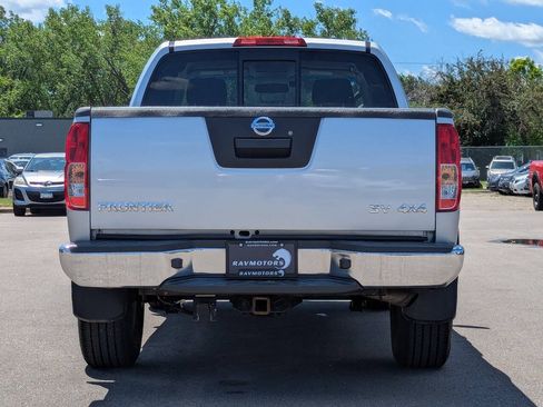 Used 2017 Nissan Frontier SV AWD/4WD image 10