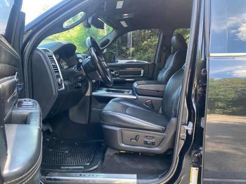 Used 2017 RAM 1500 Limited AWD/4WD image 17