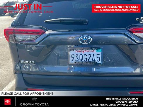 Certified 2025 Toyota RAV4 LE AWD/4WD image 4