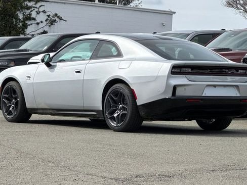 New 2024 Dodge Charger R/T w/ Plus Group image 6