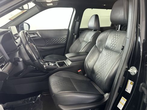 Used 2024 Mitsubishi Outlander SEL Black Edition AWD/4WD image 11