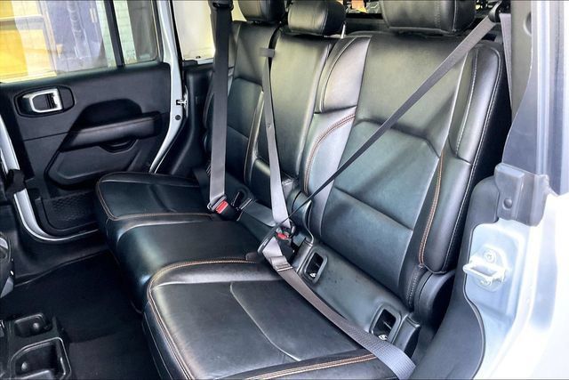 Used 2023 Jeep Gladiator Mojave AWD/4WD image 24