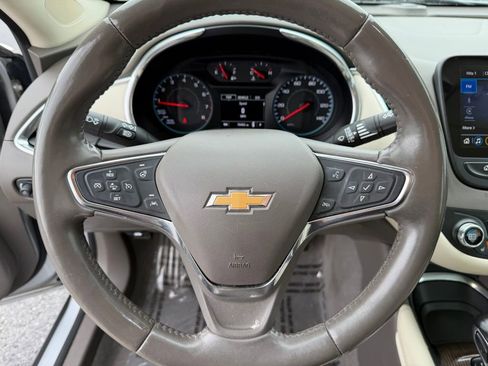 Used 2021 Chevrolet Malibu LT w/ Leather Package image 21