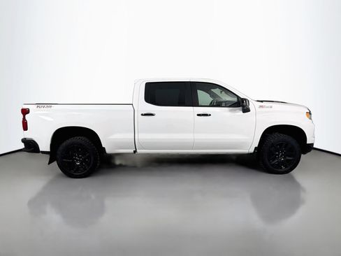 Used 2024 Chevrolet Silverado 1500 LT Trail Boss w/ LT Trail Boss Premium Package AWD/4WD image 8