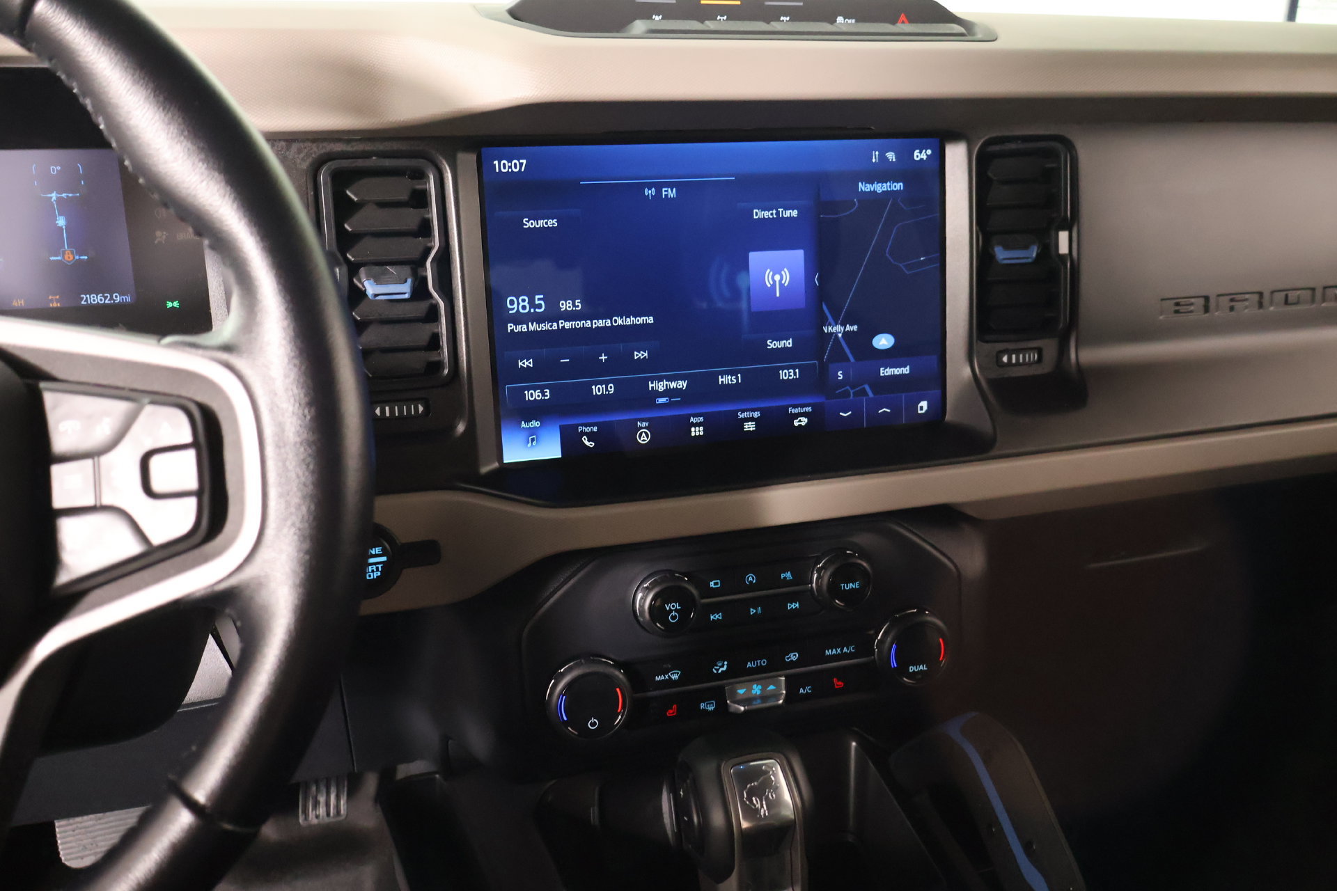 Used 2023 Ford Bronco Wildtrak AWD/4WD image 5