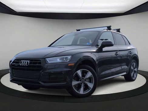 Used 2020 Audi Q5 2.0T Premium w/ Titanium Sport Package image 1