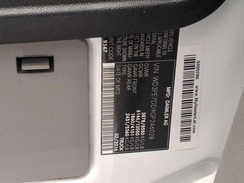 Used 2016 Mercedes-Benz Sprinter 2500 image 18