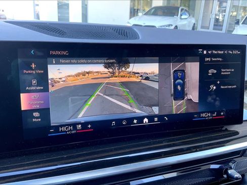 Used 2025 BMW X5 xDrive40i image 28