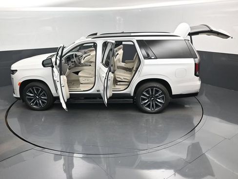 Used 2024 Cadillac Escalade Sport Platinum RWD image 17