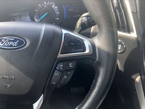 Used 2022 Ford Edge SEL AWD/4WD image 25