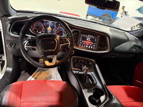 Used 2016 Dodge Challenger R/T Plus RWD image 21