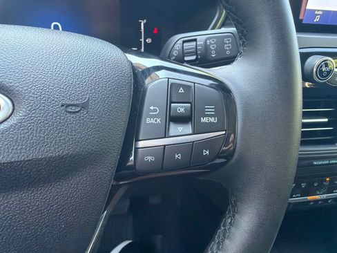 Certified 2023 Ford Escape Active AWD/4WD image 29