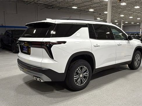 New 2026 Chevrolet Traverse LT w/ Driver Confidence Package image 4