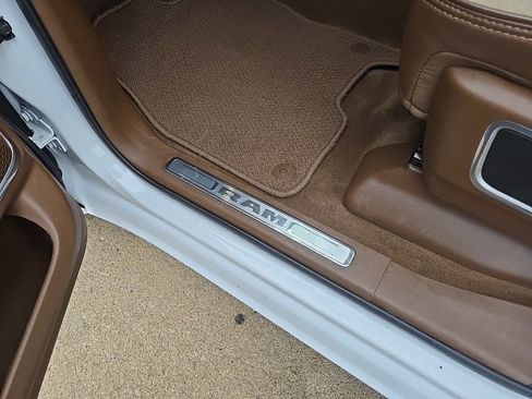 Used 2022 RAM 1500 Laramie image 42