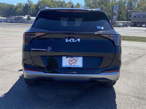 New 2026 Kia Sportage SX image 3