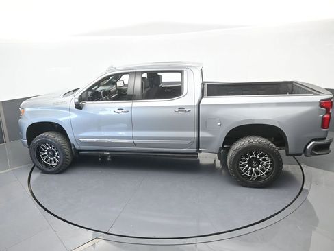 Used 2023 Chevrolet Silverado 1500 High Country w/ Technology Package image 63