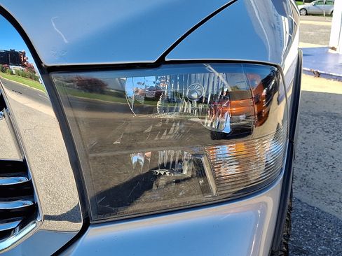Used 2019 RAM 1500 Big Horn AWD/4WD image 9