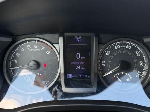 Used 2019 Toyota Tacoma TRD Off-Road image 19