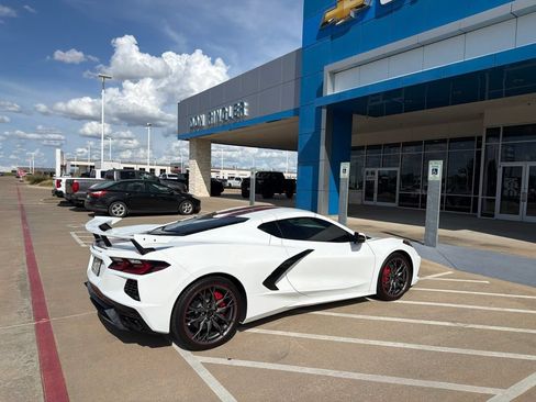 Used 2025 Chevrolet Corvette Stingray Preferred Cpe w/ Stealth Interior Trim Package RWD image 2