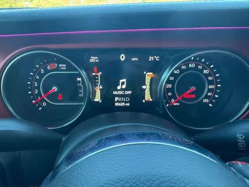 Used 2018 Jeep Wrangler Rubicon image 10