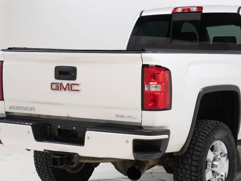 Used 2018 GMC Sierra 3500 Denali w/ Duramax Plus Package AWD/4WD image 13