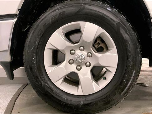 Used 2022 RAM 1500 Big Horn AWD/4WD image 9
