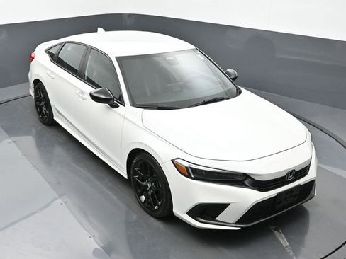 Used 2023 Honda Civic Sport image 19