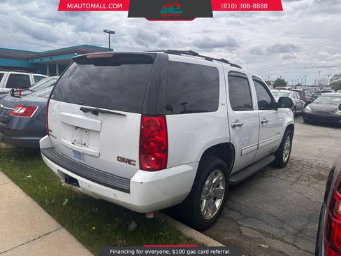Used 2012 GMC Yukon SLT w/ SLT-2 Equipment Package AWD/4WD image 4