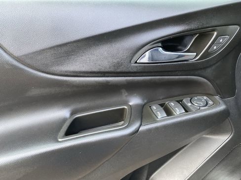 Used 2022 Chevrolet Equinox LT image 15