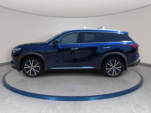 Used 2023 INFINITI QX60 Sensory w/ Vision Package FWD image 8