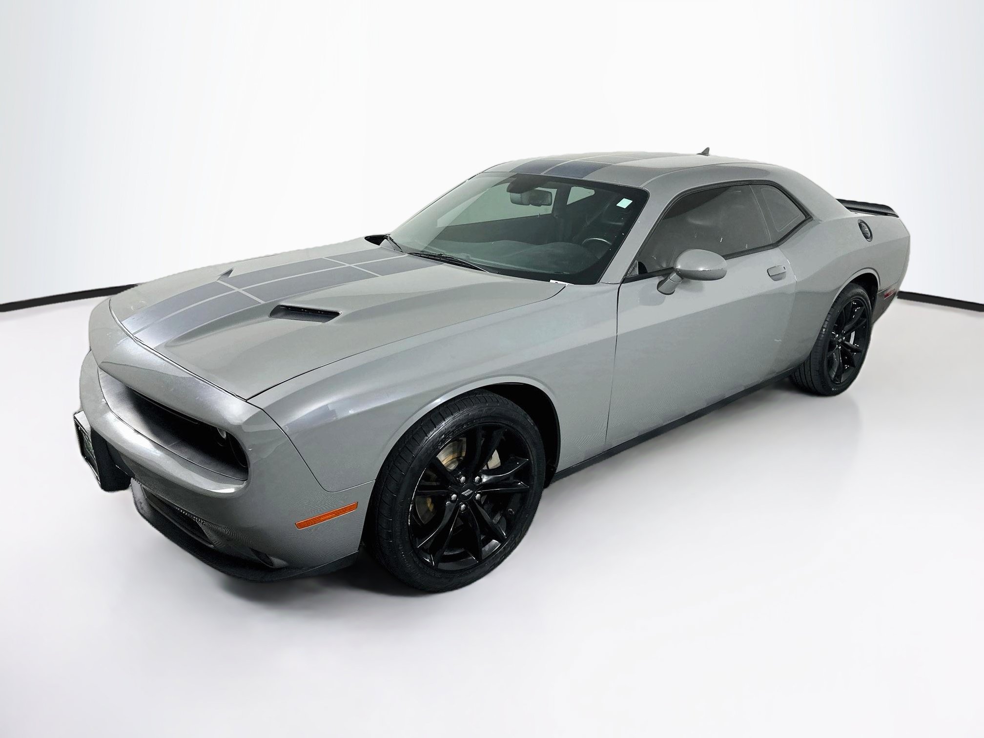 Used 2017 Dodge Challenger SXT Plus RWD image 3