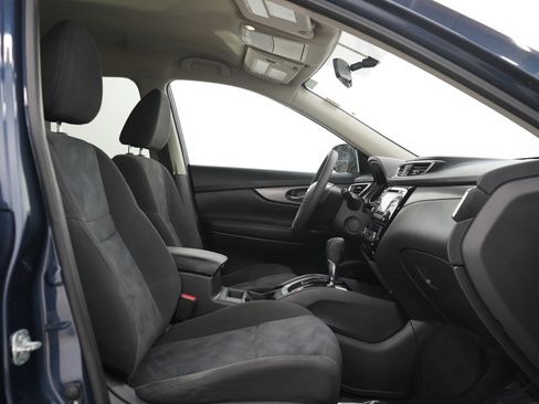Used 2016 Nissan Rogue SV AWD/4WD image 11