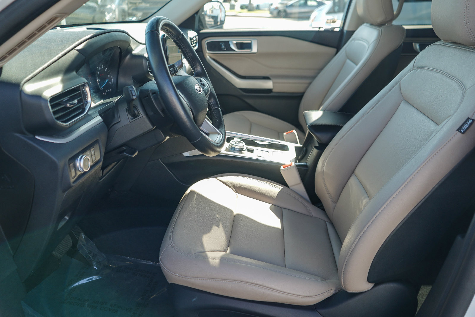Used 2020 Ford Explorer XLT RWD image 19
