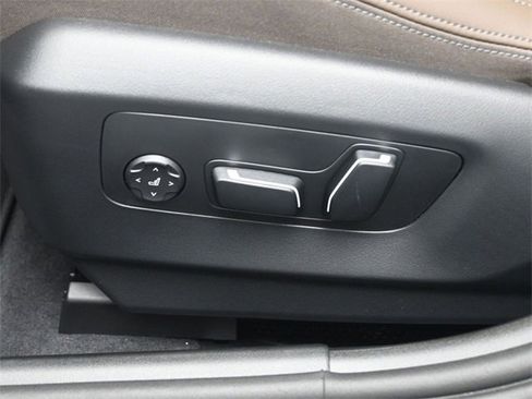 New 2026 BMW 530i w/ Premium Package image 18