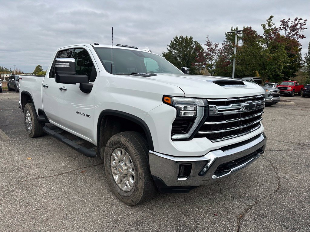 Used 2024 Chevrolet Silverado 2500 LTZ w/ LTZ Convenience Package AWD/4WD image 19