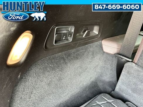 Used 2023 Mercedes-Benz GLS 450 4MATIC image 17