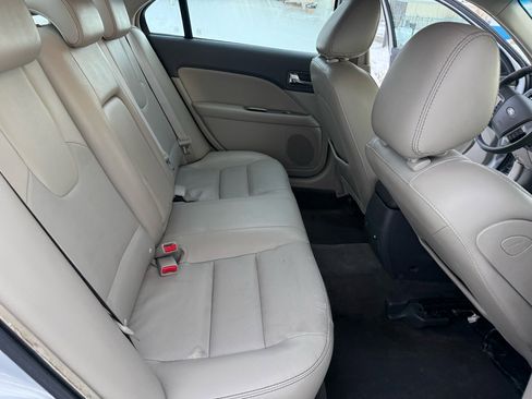 Used 2010 Ford Fusion SEL image 19