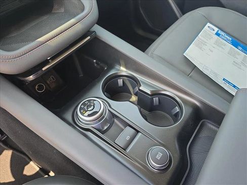 New 2025 Ford Explorer Active w/ Active Comfort Package image 12