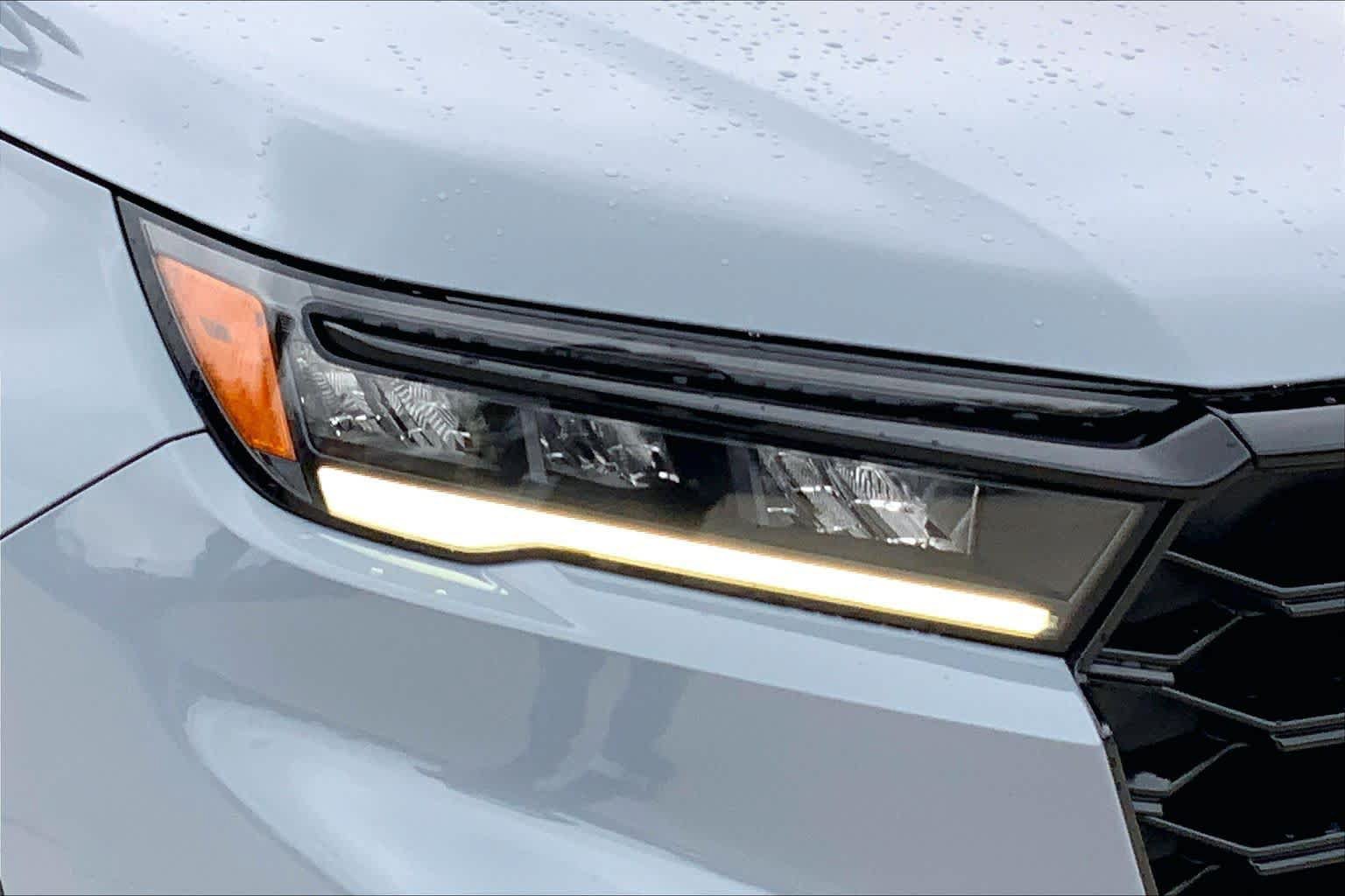 Used 2024 Honda Pilot TrailSport image 27