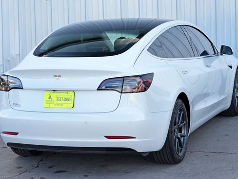 Used 2019 Tesla Model 3 Mid Range image 50