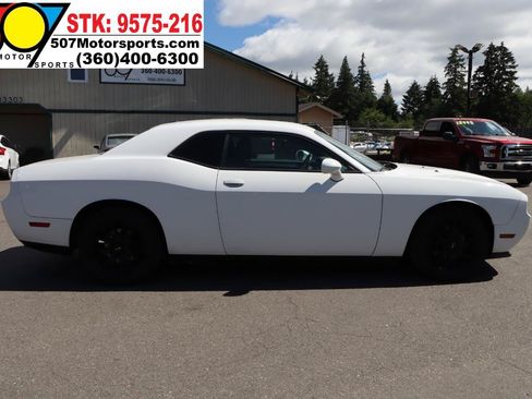 Used 2012 Dodge Challenger SXT Plus RWD image 10