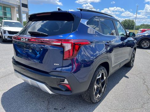 Used 2024 Kia Seltos EX AWD/4WD image 7