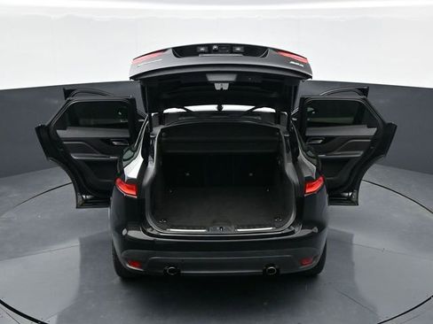 Used 2020 Jaguar F-PACE Prestige image 45