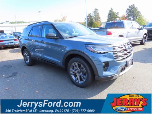 New 2026 Ford Explorer Active w/ Active Comfort Package image 1