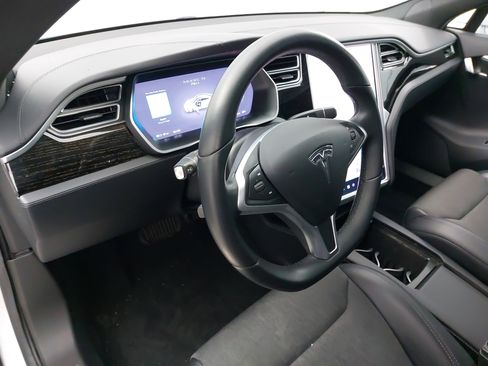 Used 2017 Tesla Model S image 18