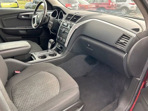 Used 2010 Chevrolet Traverse LT w/ Personal Connectivity Package image 17