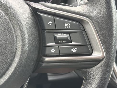 Used 2025 Subaru Outback Premium w/ Popular Package #1A AWD/4WD image 30