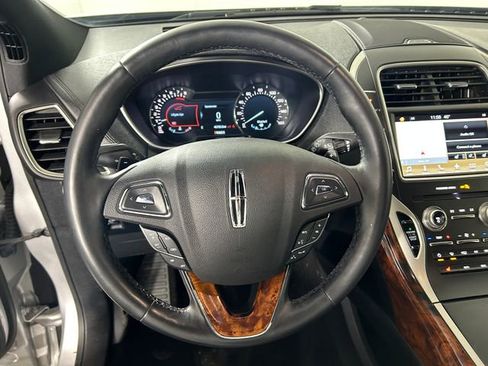 Used 2017 Lincoln MKX Select w/ Select Plus Package image 15